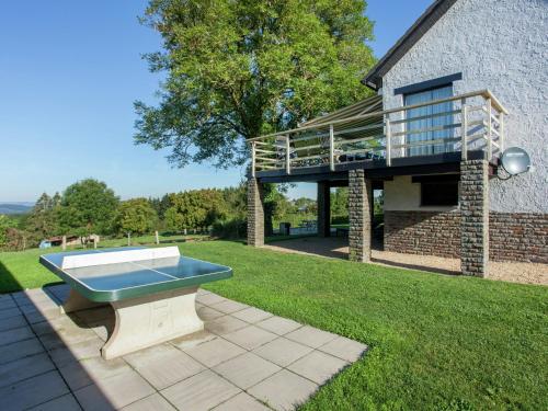 Zahrada ubytování Vintage Villa with Private Garden in Rendeux