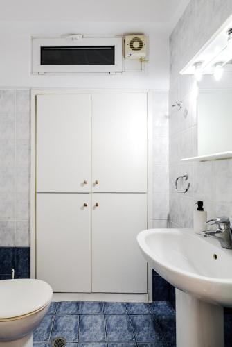 Naturally Cool 2BR Central ATH
