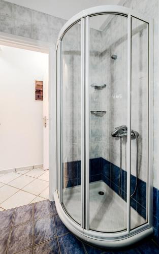 Naturally Cool 2BR Central ATH