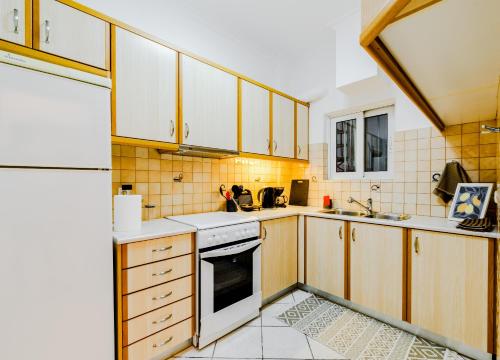 Naturally Cool 2BR Central ATH