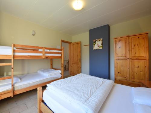 Gambar di galeri bagi Spacious holiday home near Bastogne di Mande Saint-Étienne