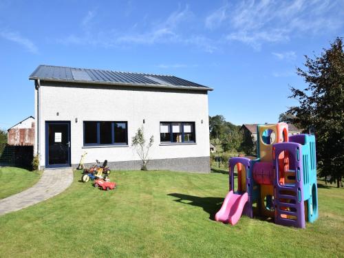 Gambar di galeri bagi Spacious holiday home near Bastogne di Mande Saint-Étienne