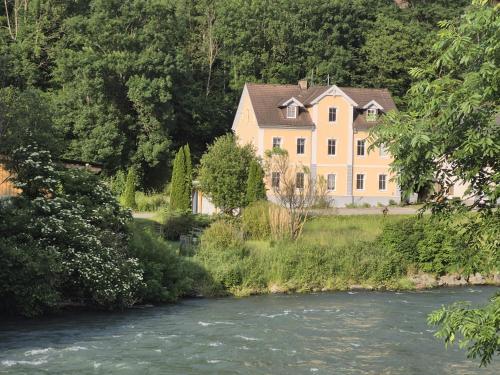 Apartment am Fluss