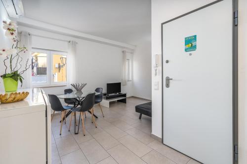 Modern Apartment in the Heart of Lagos City #1942