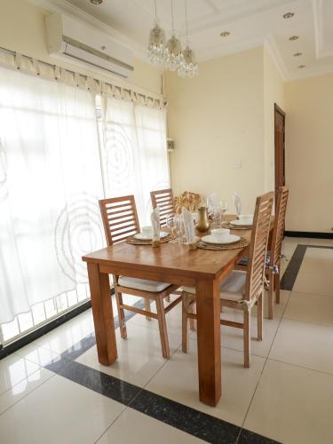 Гостиная зона в Hidden Haven at Mariam Villa