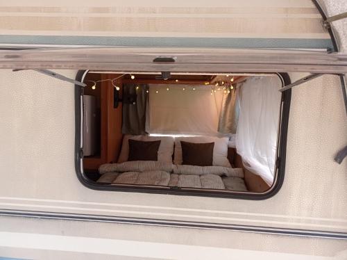 Lakókocsi termál fürdő kemping