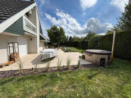 Zahrada ubytování Grande maison de haut standing à 2 min du golf!