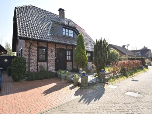 Galeriebild der Unterkunft Spacious Mansion with Meadow View in Bruinisse in Bruinisse