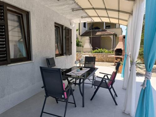 Ferienwohnung für 4 Personen ca 40 qm in Njivice, Kvarner Bucht Krk