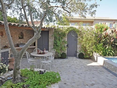 Taman di luar Bliss Near Aix-en-Provence