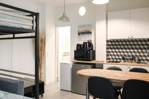 Cozy studio apartment near Montmartre