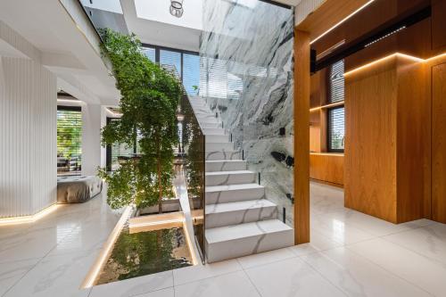 Φωτογραφία από το άλμπουμ του Chandelier Sky Mansion σε Tuchoměřice