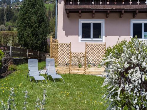 Κήπος έξω από το Cottage in Muhlbach near Kitzbuhel Ski Area