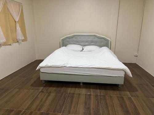 En eller flere senge i et værelse på 2 bedroom Hua Hin Villa