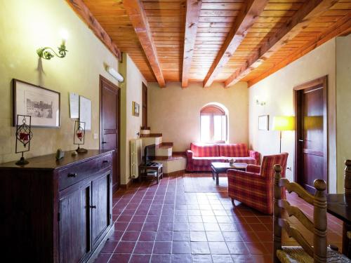 Posezení v ubytování Rustic Sicilian Retreat with Spa