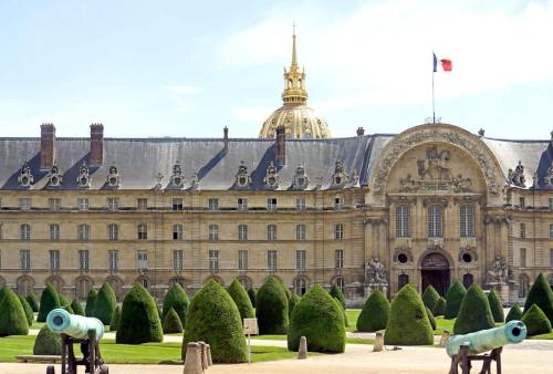 Cosy Apartment near the Invalides