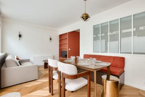 Sublime duplex avec salle de cinéma