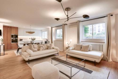 Beautiful 3 Bedrooms apt near Eiffel Tower