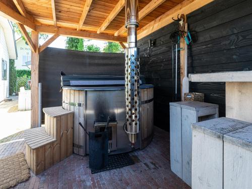 Φωτογραφία από το άλμπουμ του Forest Cabin with Pets σε Voorthuizen