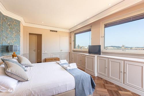 Rental in Rome - Fontana Di Trevi Penthouse