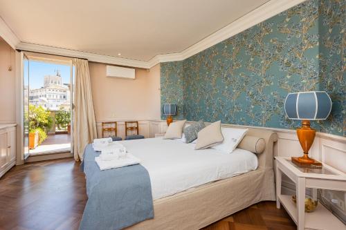 Rental in Rome - Fontana Di Trevi Penthouse