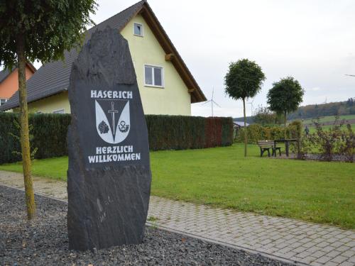 Κήπος έξω από το Ferienhaus Paula in Haserich im Hunsrueck
