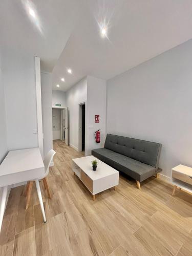 AH- Apartamentos Ifema Funcionales y comodos