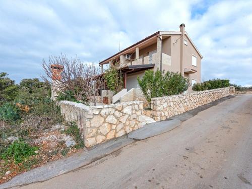 Holiday Home Mandre near Stunning Beaches