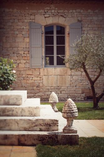 Κήπος έξω από το Chateau Secretary