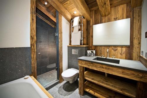 Madame Vacances Chalet Genepy photo 3