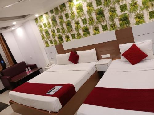 Un ou plusieurs lits dans un hébergement de l'établissement Hotel Skywood At Airport