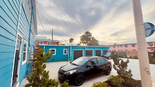 Gallery image of Blue Wave Retreat on beach Strip in Daytona Beach