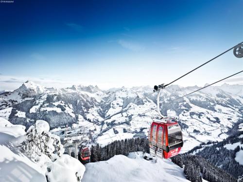 Apartment in Kitzbuhel near Ski Slopes зимой