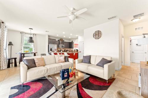 Solterra Bliss - Resort Stay for 13 with Pool Hot Tub & Game Room photo 14