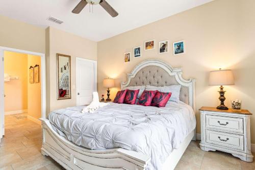 Solterra Bliss - Resort Stay for 13 with Pool Hot Tub & Game Room photo 24