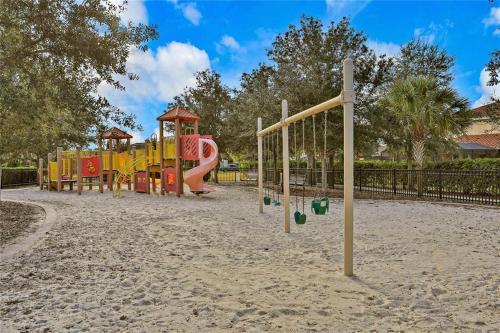 Solterra Bliss - Resort Stay for 13 with Pool Hot Tub & Game Room photo 49