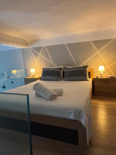 CK Modern Loft Near Seaside