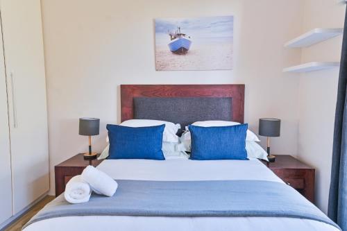 GND Properties Luxury Holiday Homeにあるベッド
