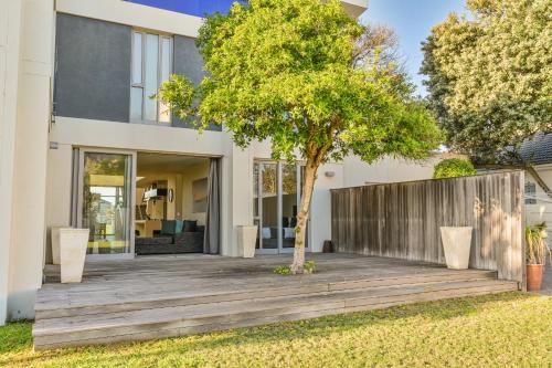 GND Properties Luxury Holiday Homeにある庭