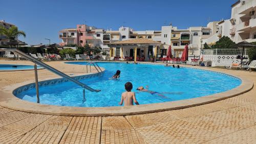 Πισίνα στο ή κοντά στο Apartamento Atlantico Tavira