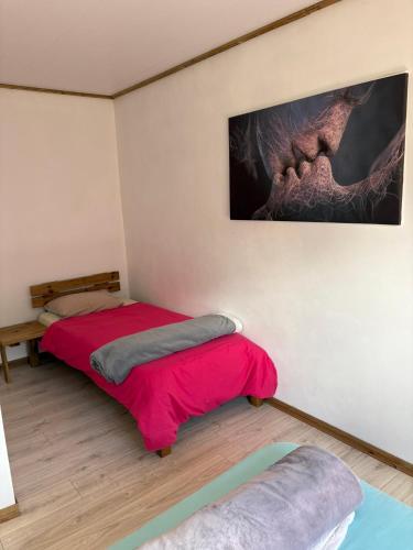 Ένα ή περισσότερα κρεβάτια σε δωμάτιο στο La maison Loé