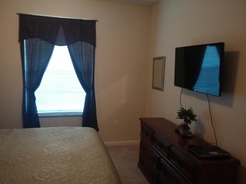 3 Bedroom Condo with Water Park & Fantastic Pool only Minutes To Walt Disney World's Front Gate!!! photo 19