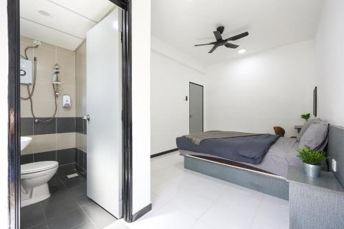 Bilik mandi di Highland Breeze Family Nest Unit Cameron Highland Clover Home 5-23A