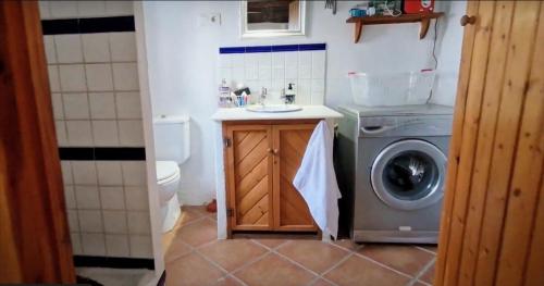 Dapur atau dapur kecil di Beautiful Rustic House