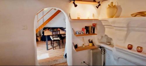 Dapur atau dapur kecil di Beautiful Rustic House