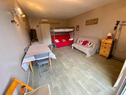 Kuchyň nebo kuchyňský kout v ubytování appartement super devoluy