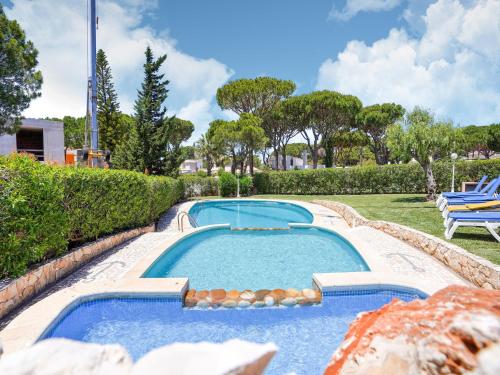 Villa in Vilamoura with Pool near Beach
