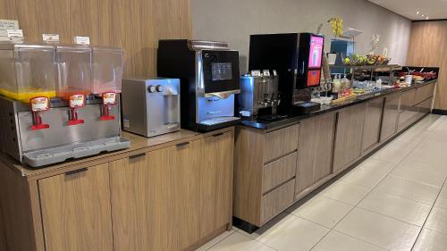 Kuchyň nebo kuchyňský kout v ubytování Hotel Vale das Artes