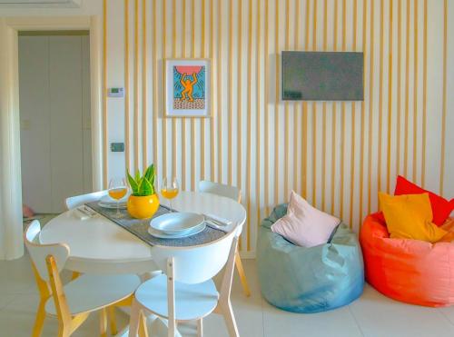 TV a/nebo společenská místnost v ubytování Casa San Lanfranco - Privacy & Comfort