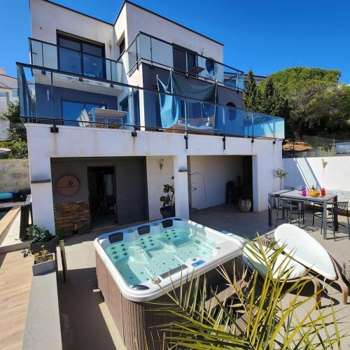 Villa canadells